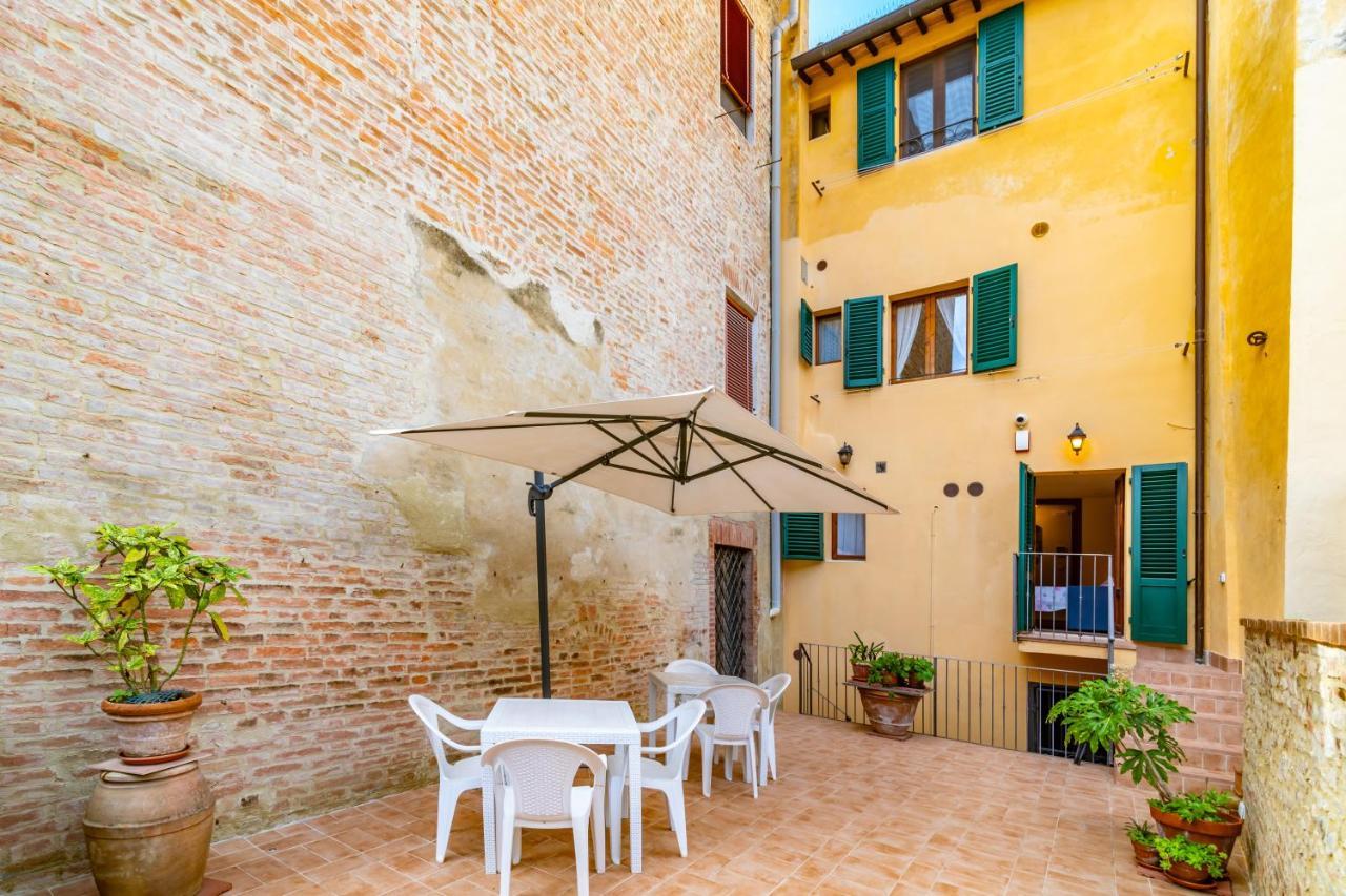 La Terrazza Di San Marco - Lovely Apartment! Siena Buitenkant foto